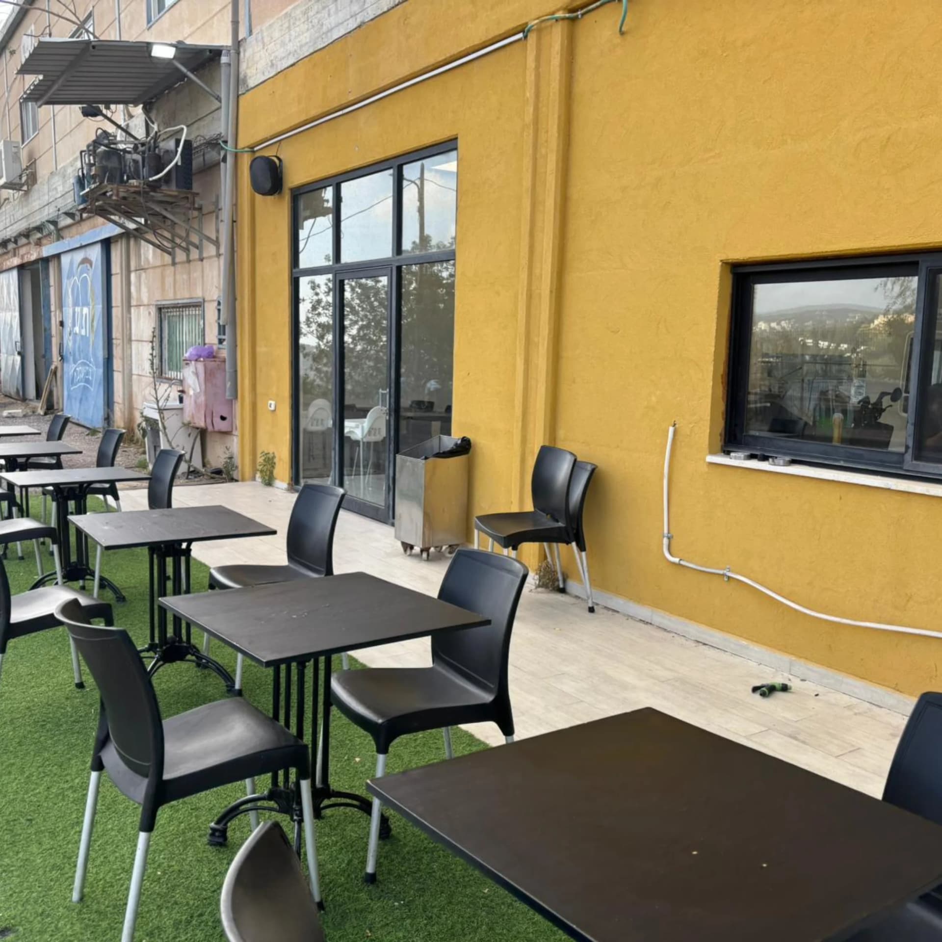 פנים המסעדה